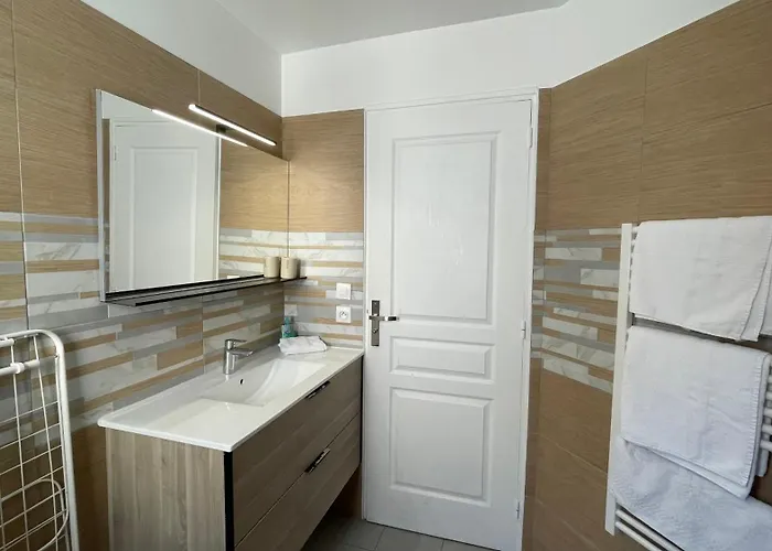 Central 3* ביאריץ