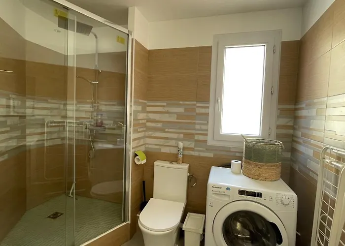 מלון דירות Central 3*