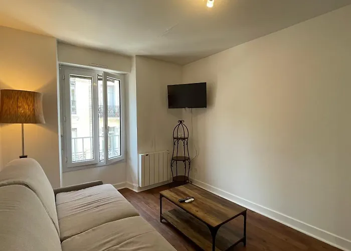 Central Aparthotel 3*